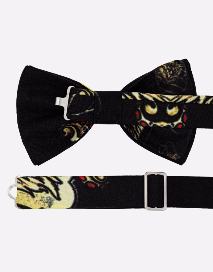 Luxury Black Gold Silk Bow Tie - Image 3